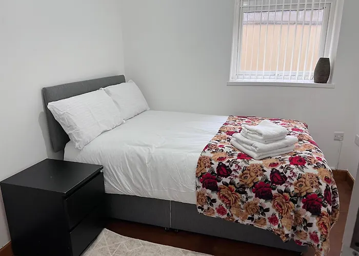 Luxury 2 Bed Apartment At Seymour Grove